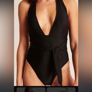Abercrombie & Fitch Triangle Cheeky One Piece Swimsuit - M black